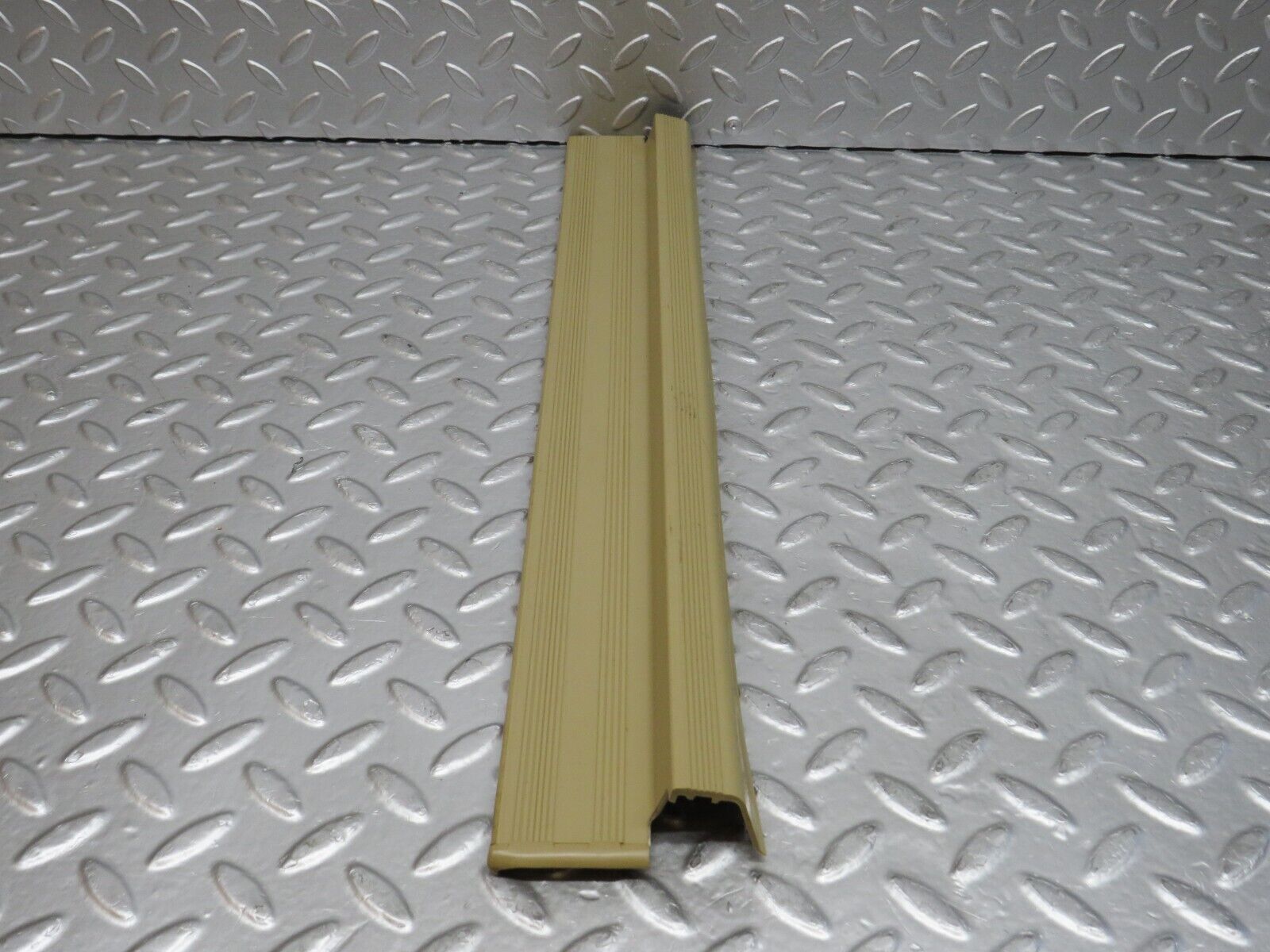 29278 Mercedes-Benz W124 230E Rear Right Door Sill Trim