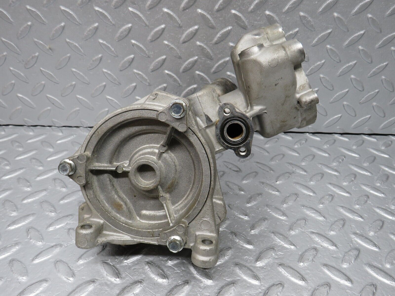 38554 Mercedes-Benz R129 280SL Coupe Water Pump
