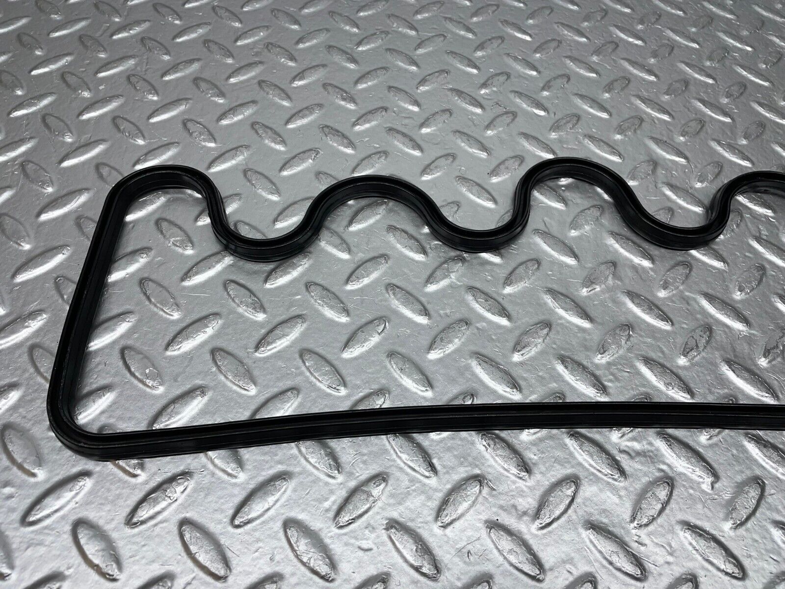 31337 Mercedes-Benz W123 200D Engine Rocker Cover Gasket 6150160080