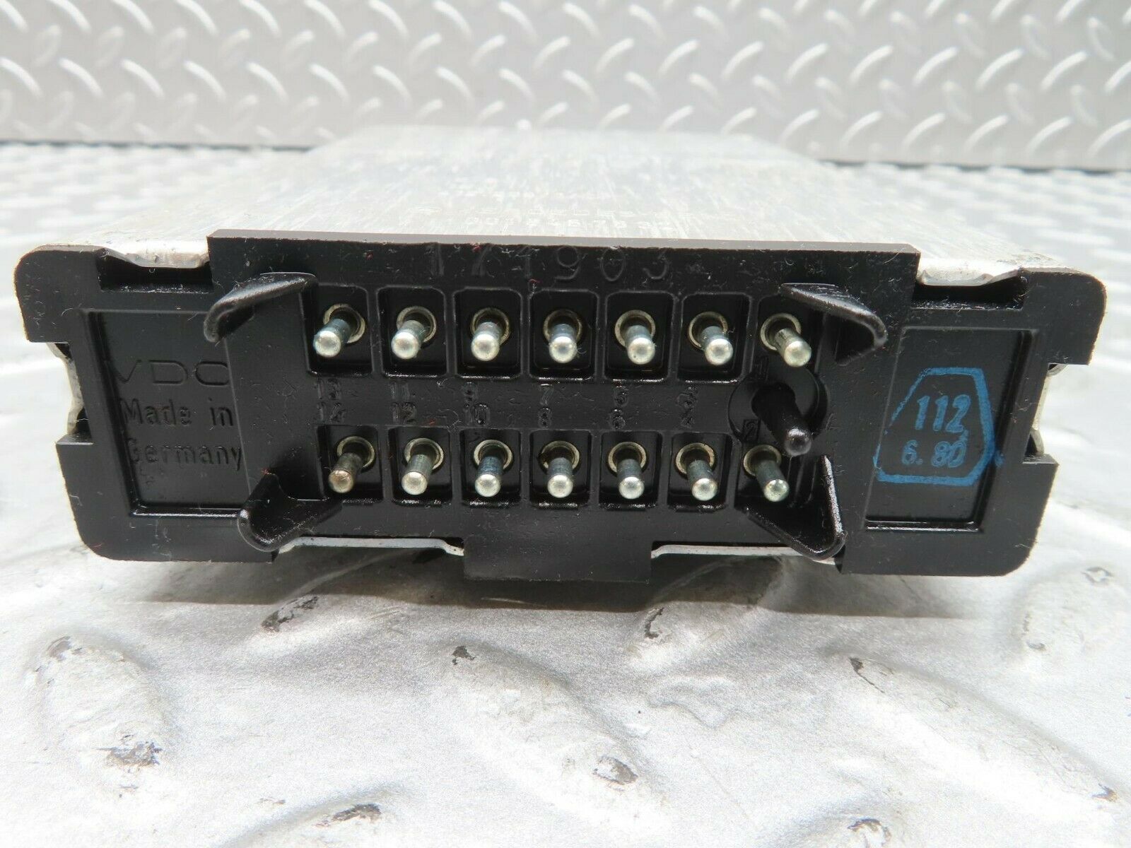 16710 Mercedes-Benz C107 380SLC Cruise Control Module Unit 0015457632