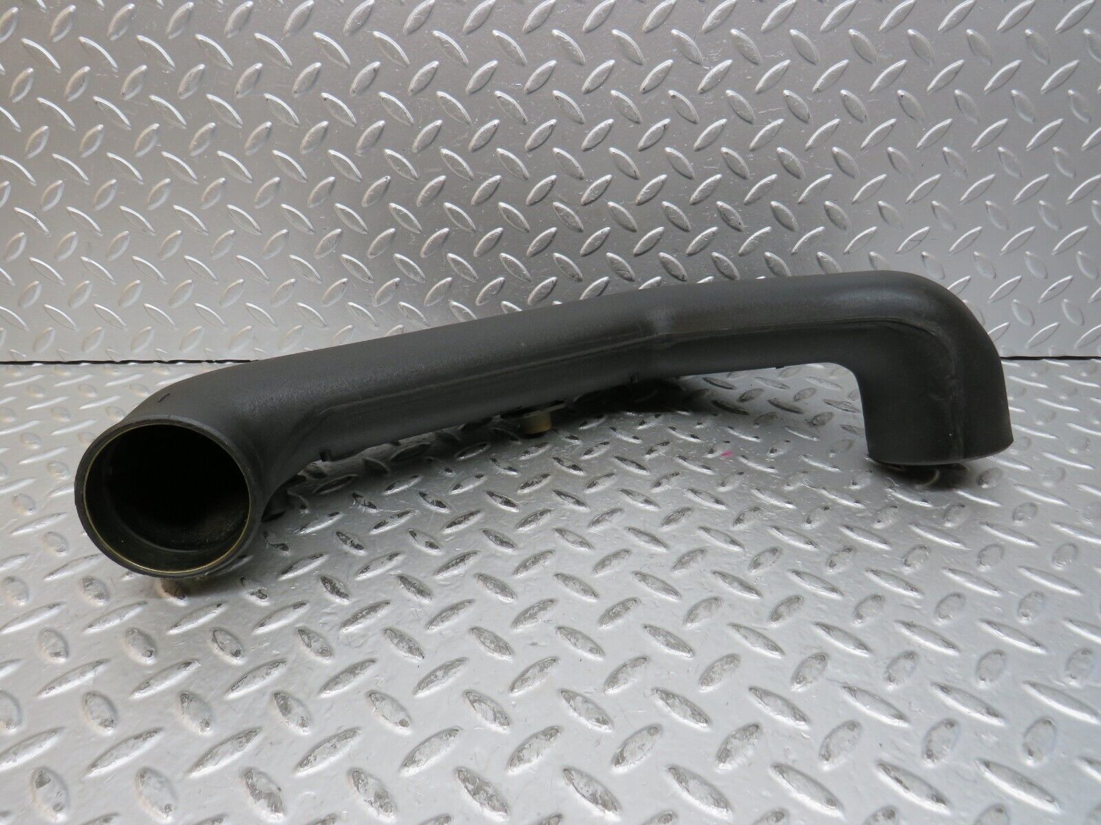 28933 Mercedes-Benz C124 320CE Coupe Air Intake Pipe 1041413304