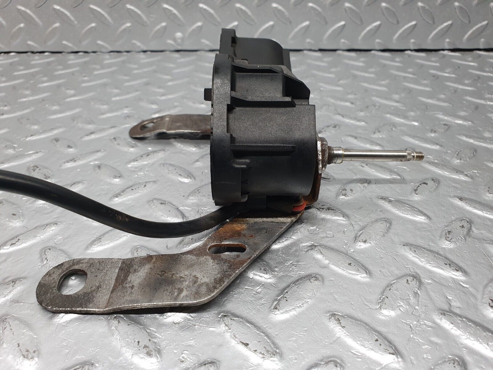 40950 Mercedes-Benz W126 300SE Right Headlight Wiper Motor 1268205242