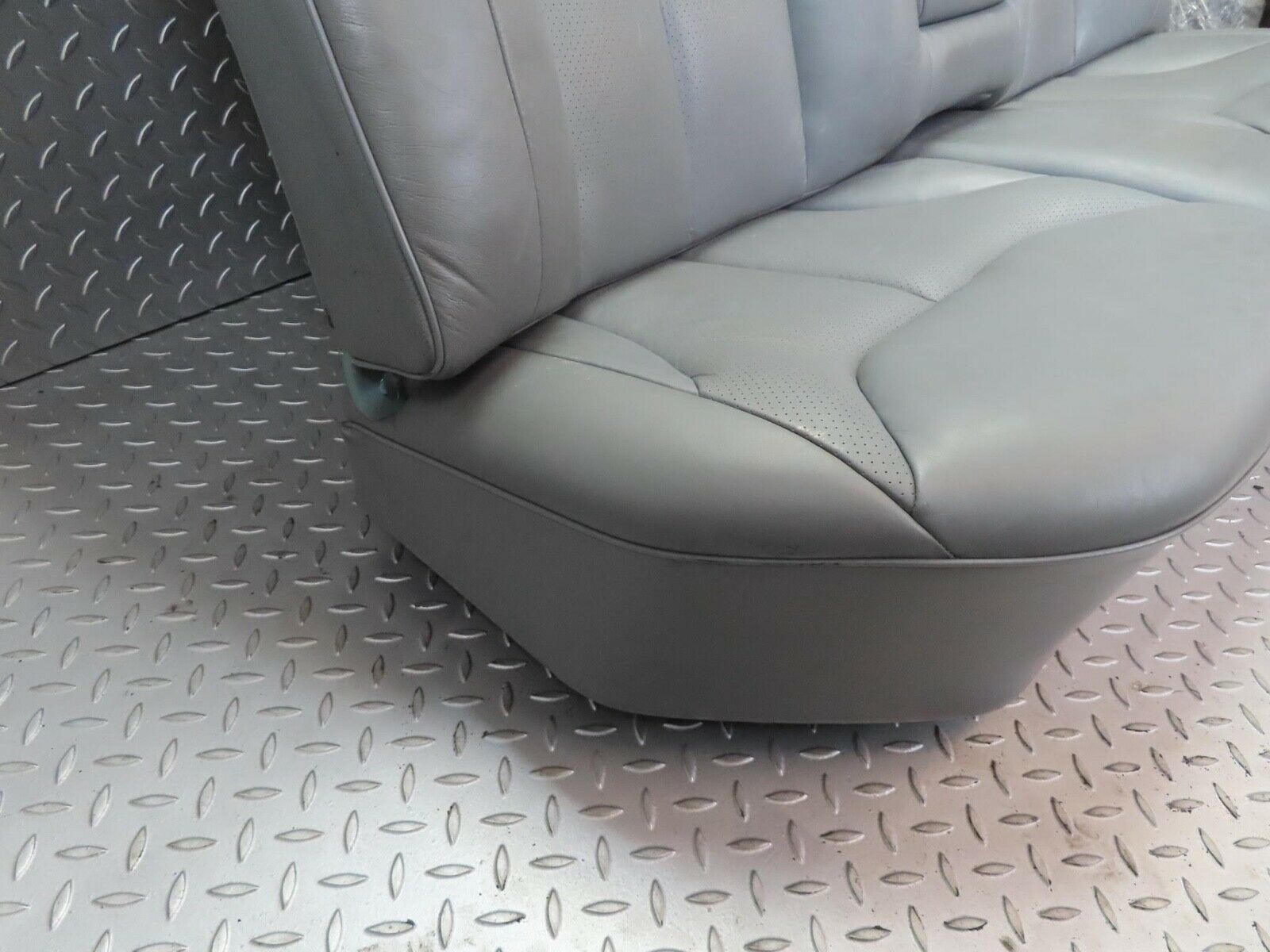 15125 Mercedes-Benz W140 S320 Rear Seat Leather Grey 1409200216