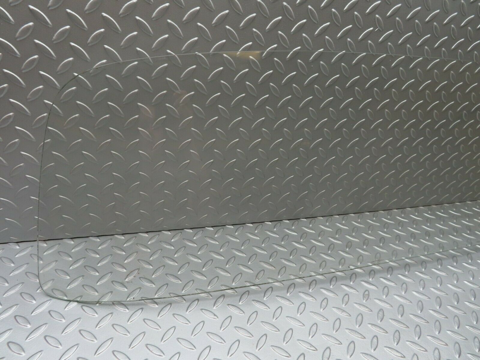 3511 Mercedes-Benz W120 PONTON Rear Windscreen