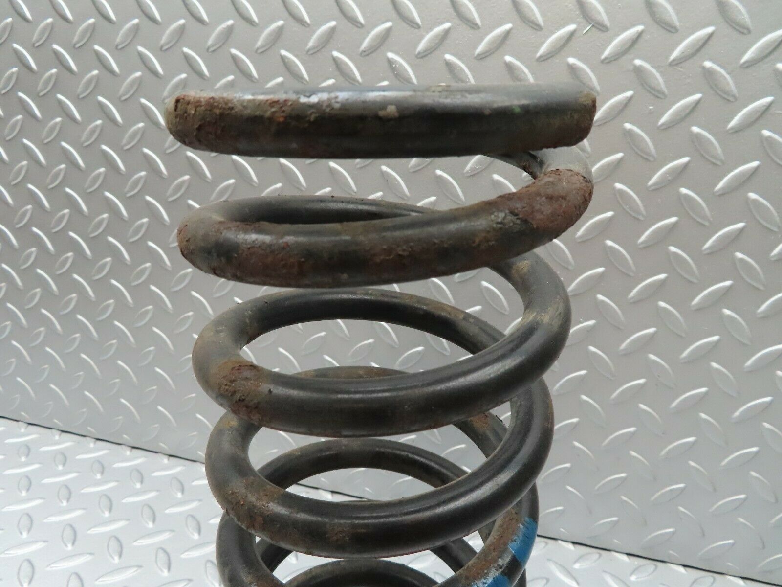 3677 Mercedes-Benz W108 280SE Rear Coil Spring