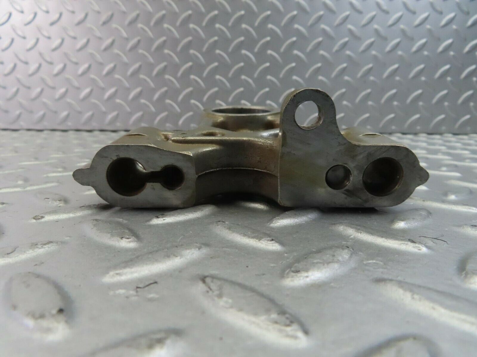 10210 Mercedes-Benz W111 220SE Camshaft Tower Bearing 1800515110