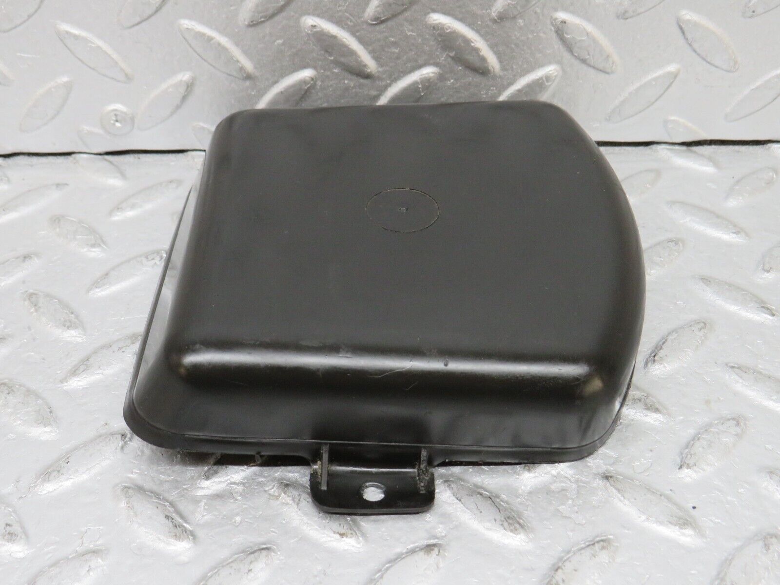 37428 Mercedes-Benz W109 300SEL Rear Axle Mount Plastic Cover 1116930030