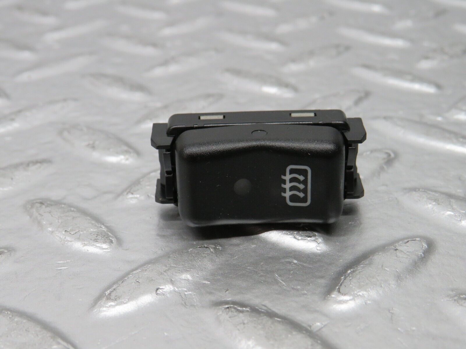 30516 Mercedes-Benz W124 230E Rear Windscreen Defroster Switch 1298207410