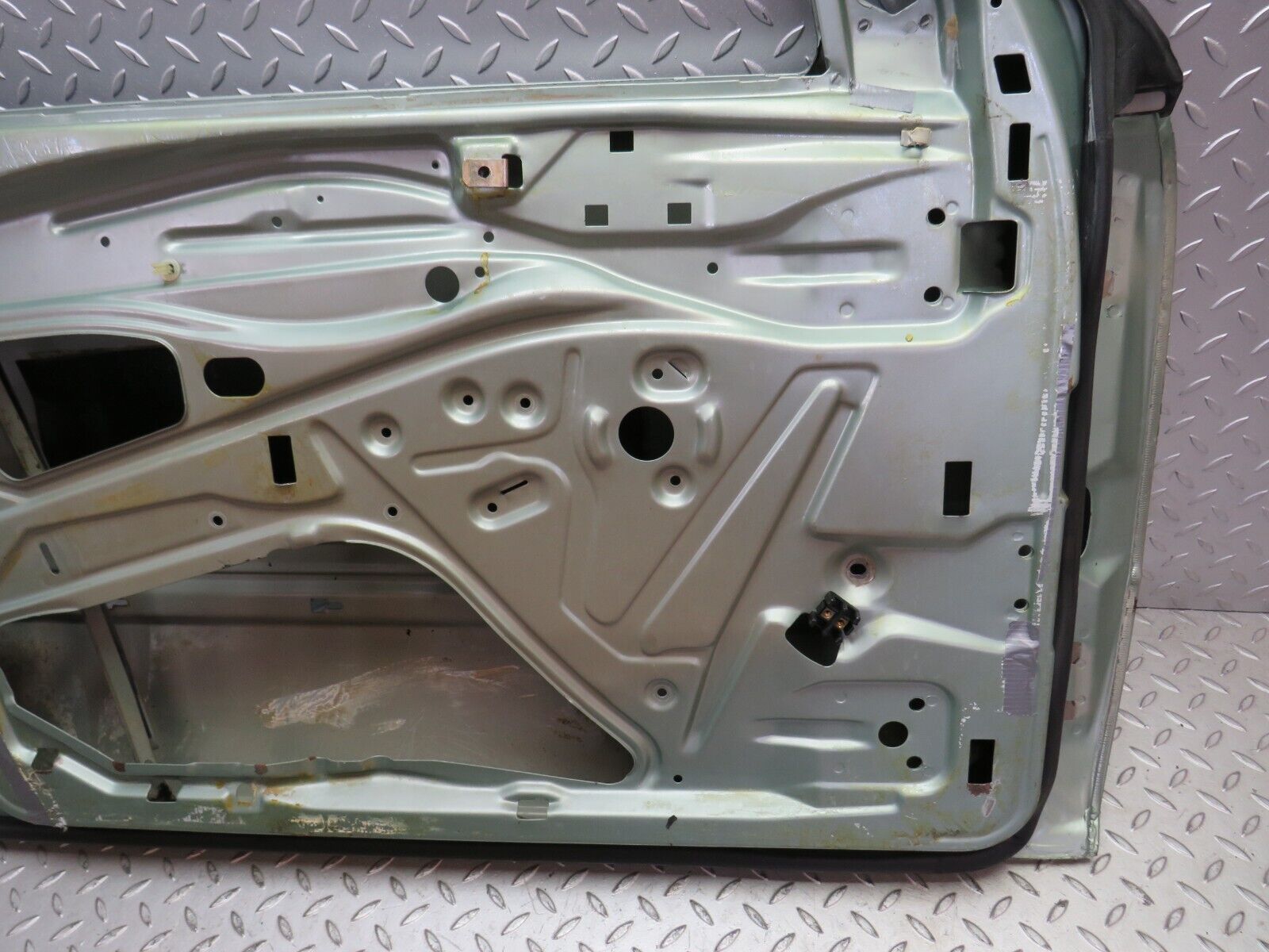 34239 Mercedes-Benz W124 260E Front Left Door