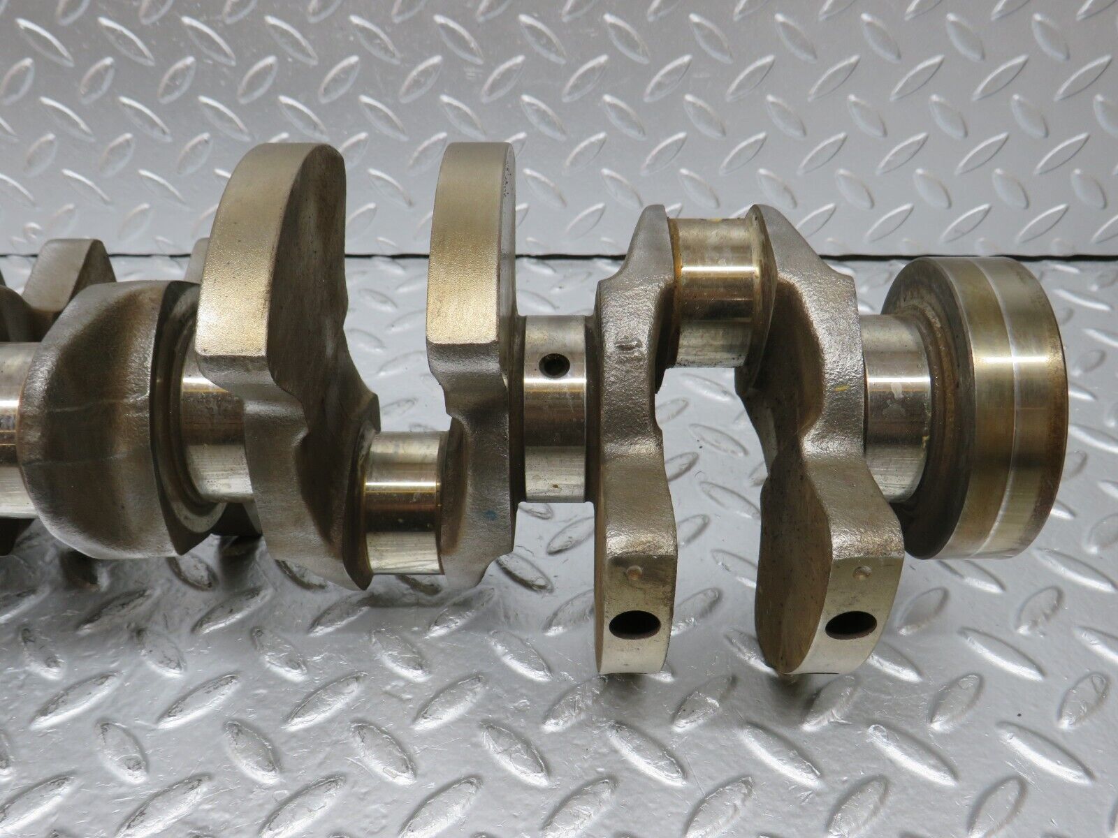 32691 Mercedes-Benz S124 300TE Wagon Crankshaft 103031058