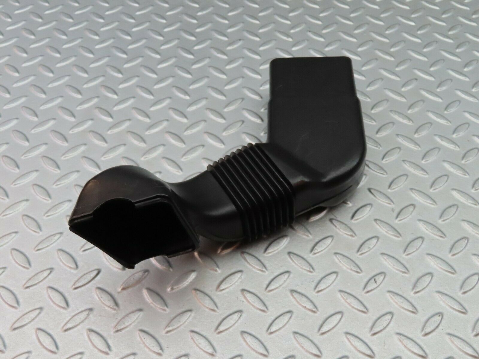 6138 Mercedes-Benz W126 380SE Dashboard Air Vent 1268312346