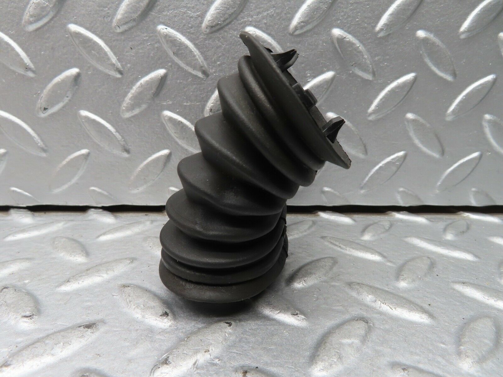 21622 Mercedes-Benz W126 300SE Rear Door Wire Protector Rubber 1248210597