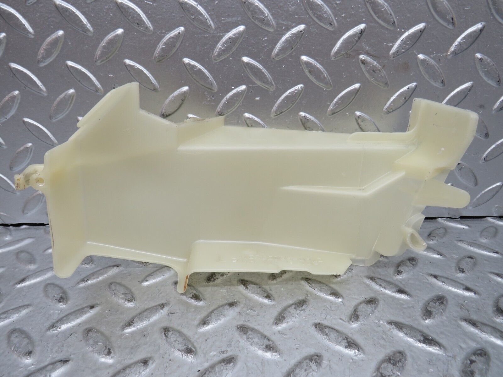 29111 Mercedes-Benz C124 320CE Left Door Lock Mechanism Cover 1247231908