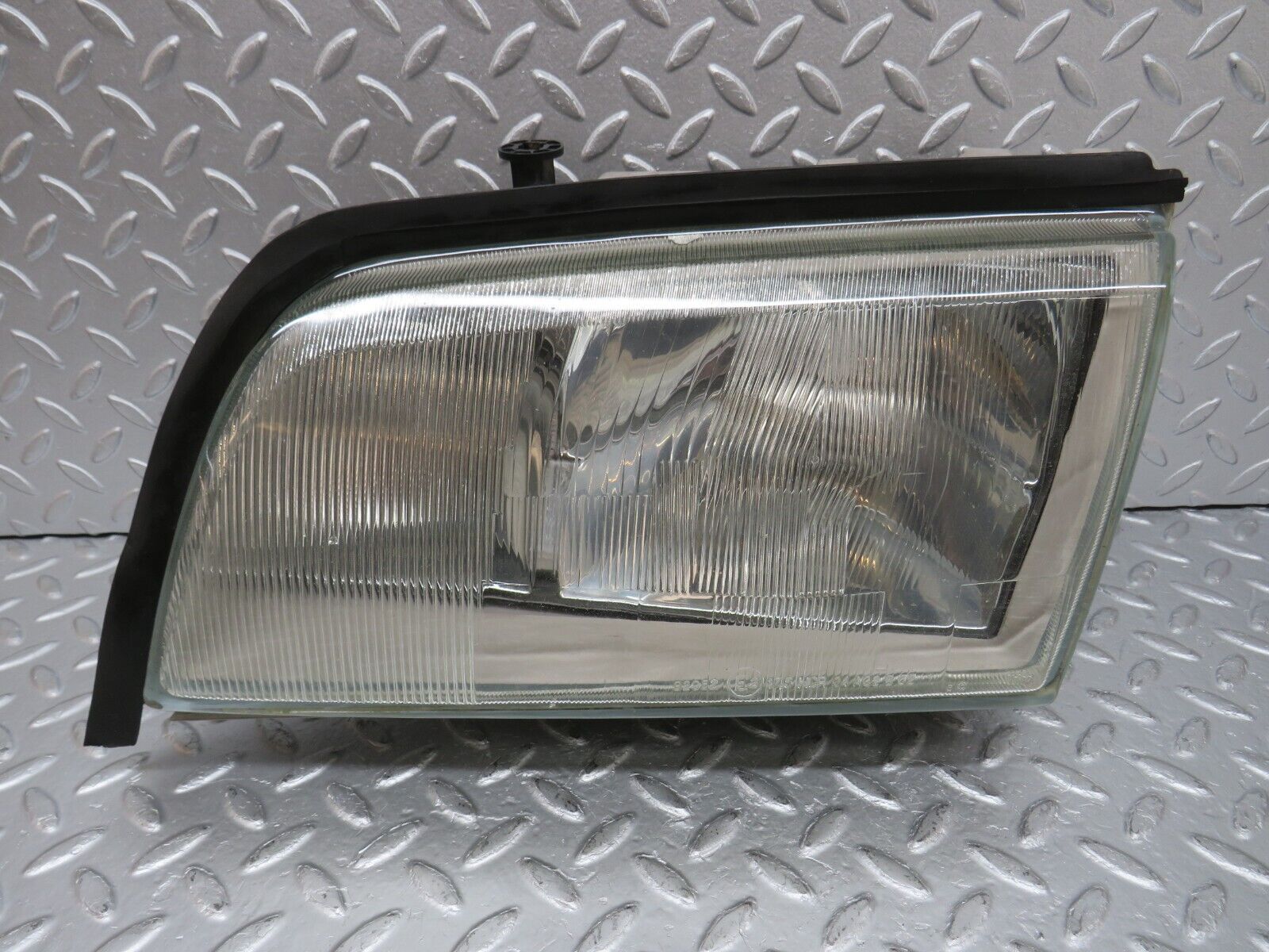 33225 Mercedes-Benz W202 C180 Headlight Hella Left Side