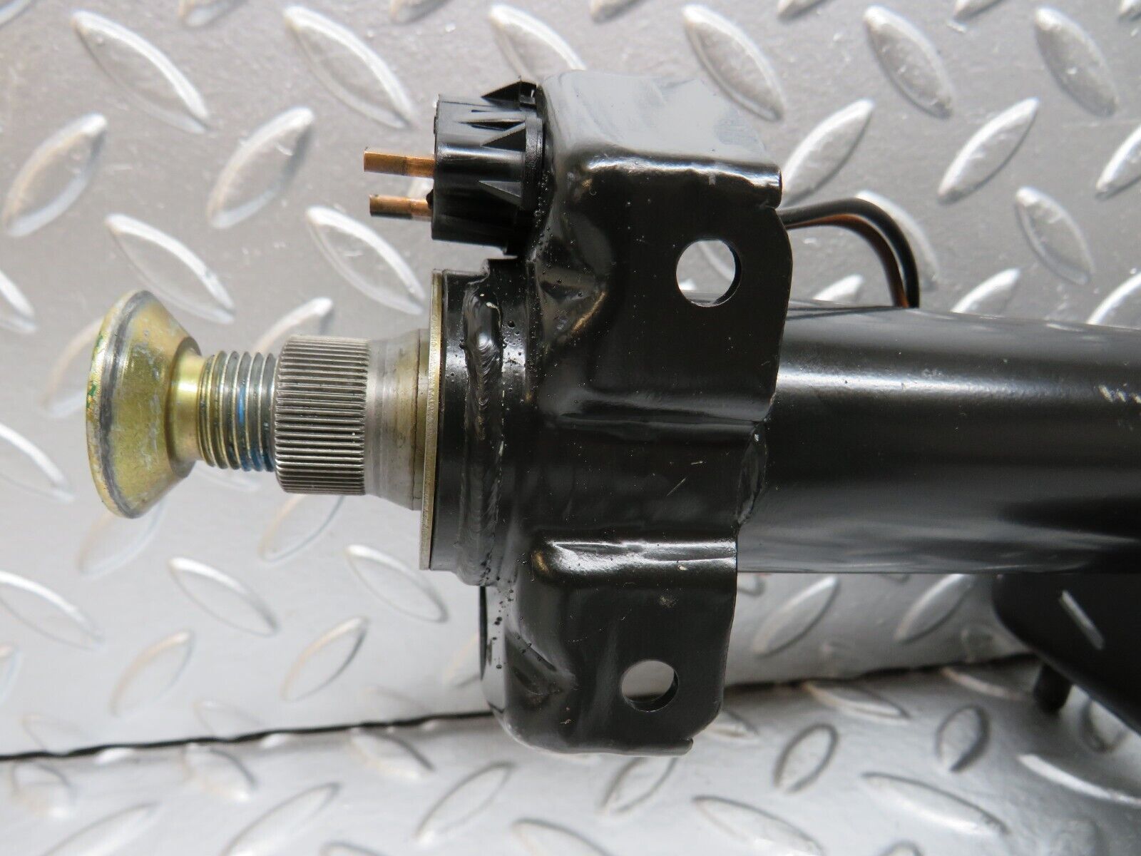 27136 Mercedes-Benz W123 280E Steering Column