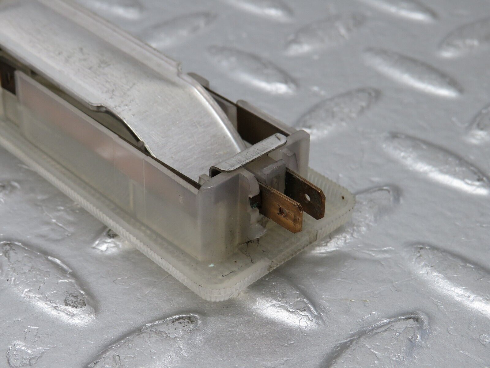 38838 Mercedes-Benz W201 190E 2.6L Rear Interior Dome Light 0018200601