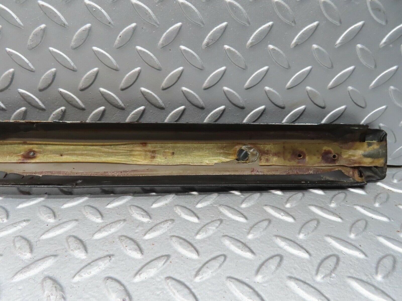 13252 Mercedes-Benz W111 220S B Pillar Cover Left Side