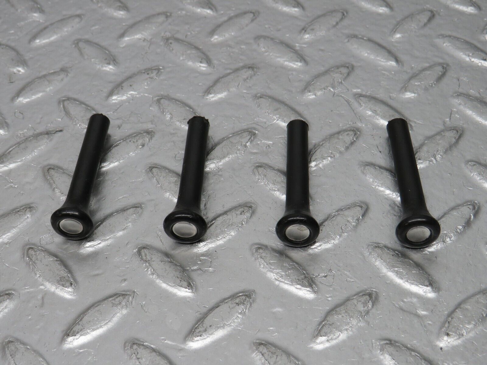 31019 Mercedes-Benz W123 230E Door Lock Knob Set