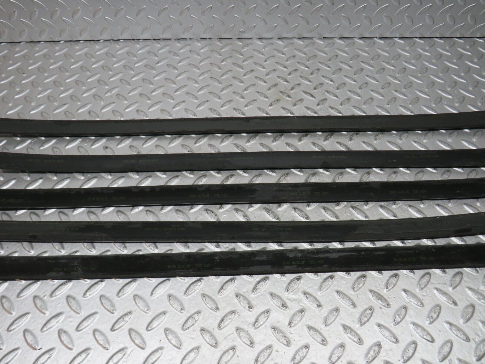 27842 Mercedes-Benz S124 300TE Wagon Roof Cladding Set