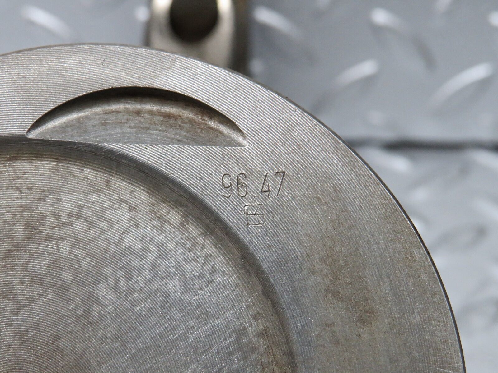 29913 Mercedes-Benz W123 230E Piston With Connecting Rod 96.47 mm 10200