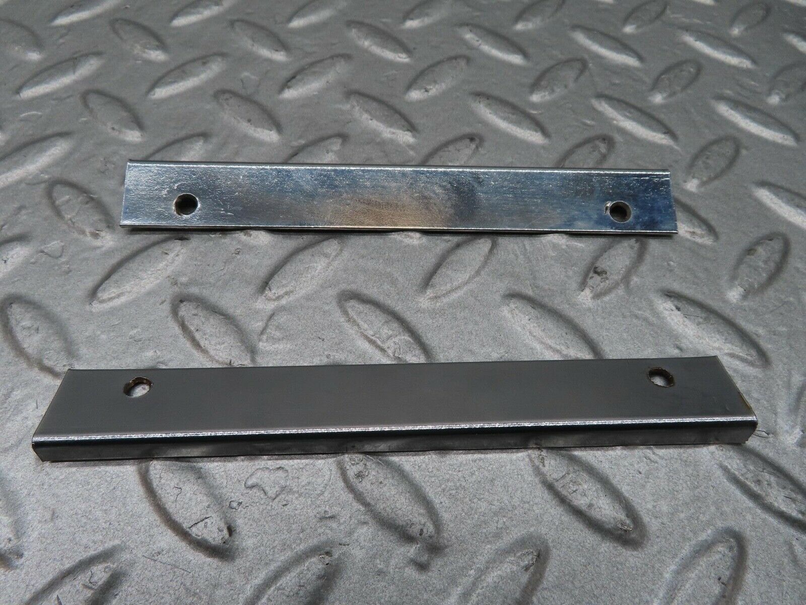 14158 Mercedes-Benz C107 280SLC A Pillar Lower Chrome Moulding Trim