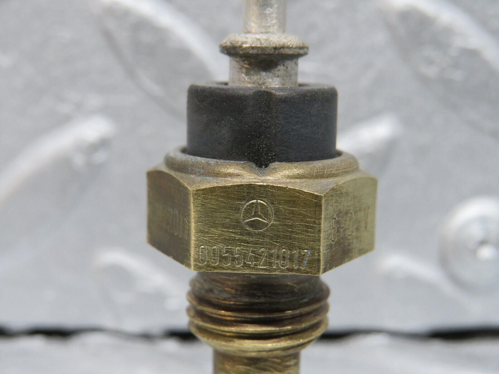 38664 Mercedes-Benz R129 280SL Coupe Coolant Temperature Sensor VDO 0055421017