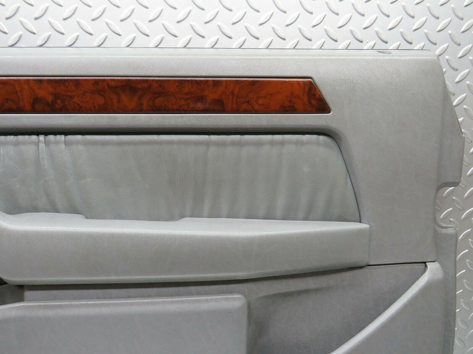 22366 Mercedes-Benz C124 E220 Coupe Right Door Card Grey