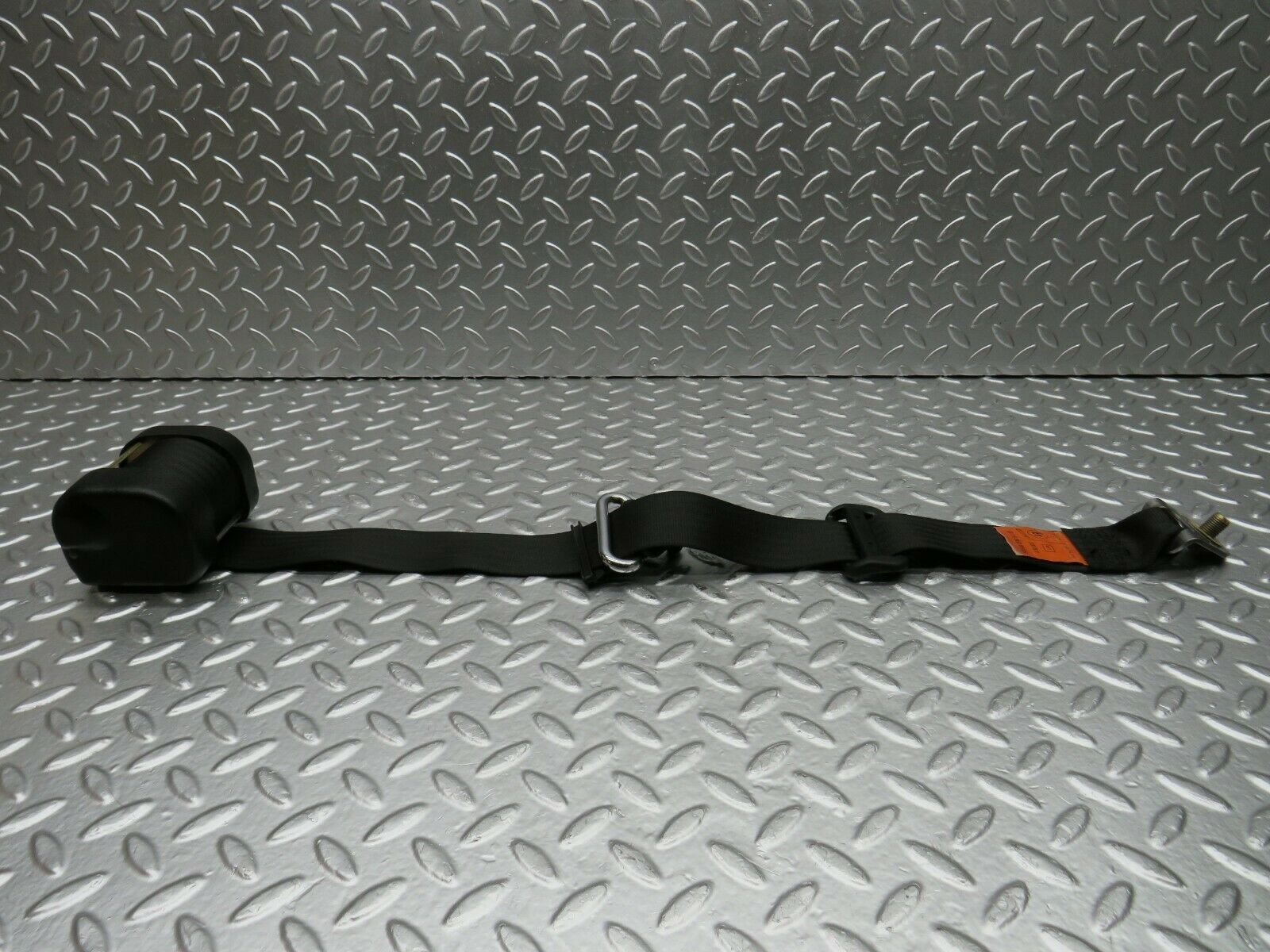 24059 Mercedes-Benz W123 280E Rear Seat Belt 1268608985