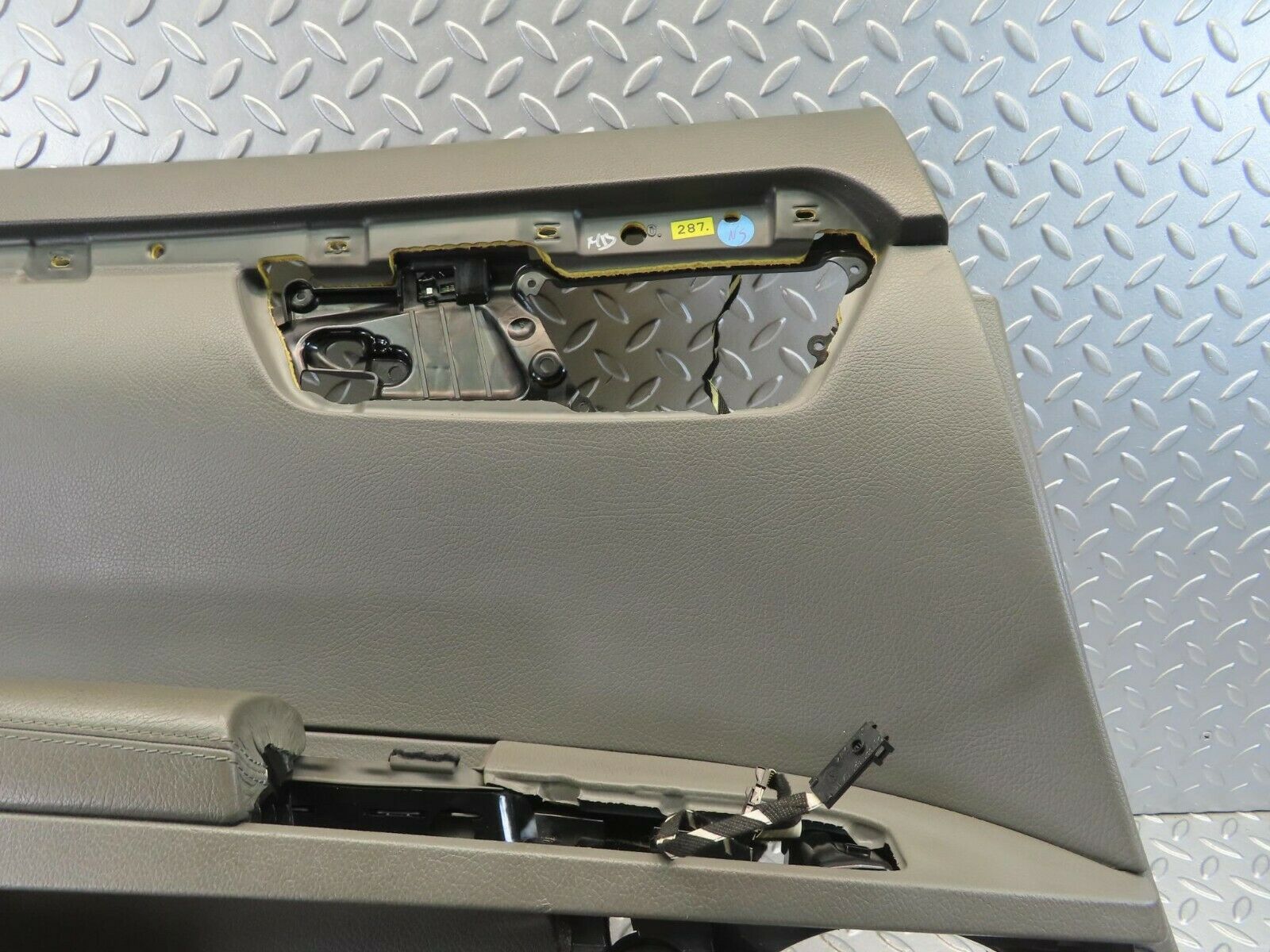 11170 Mercedes-Benz W221 S320 Rear Left Door Card