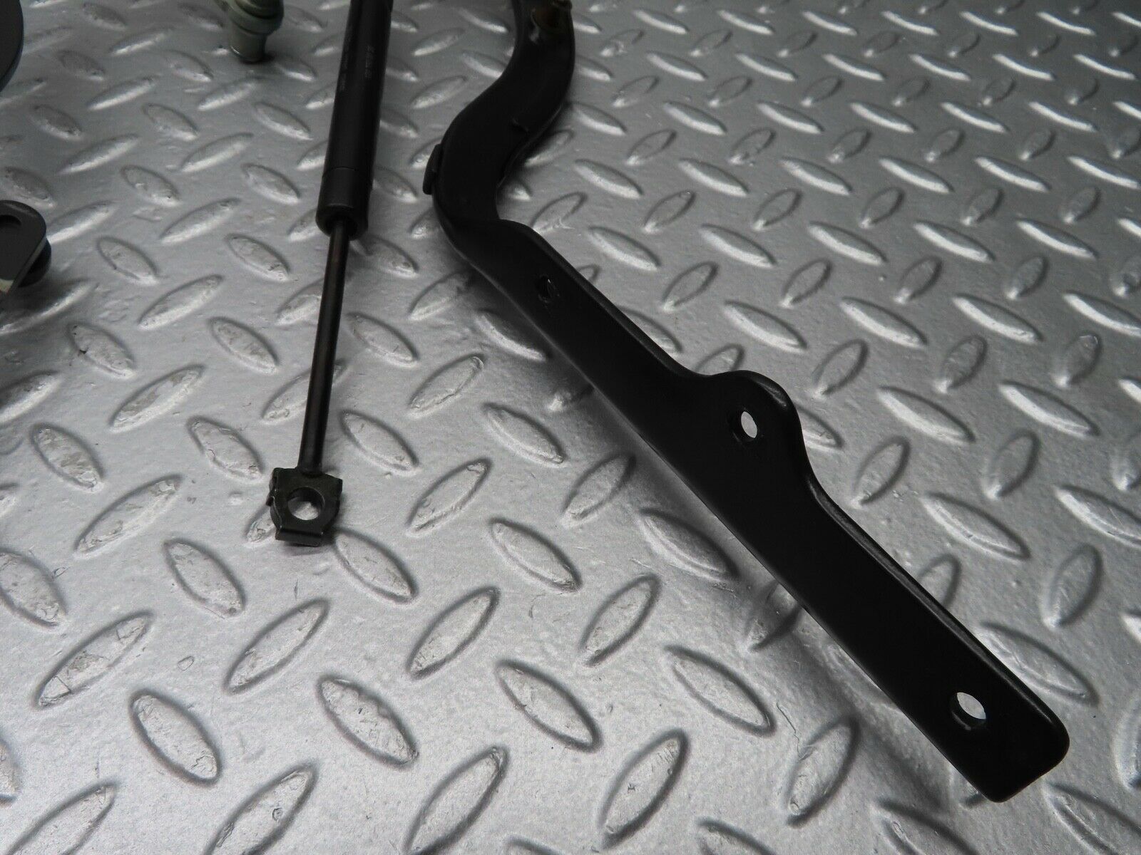 19990 Mercedes-Benz R129 300SL Coupe Trunk Boot Soft Top Hinge & Gas Strut Left Side