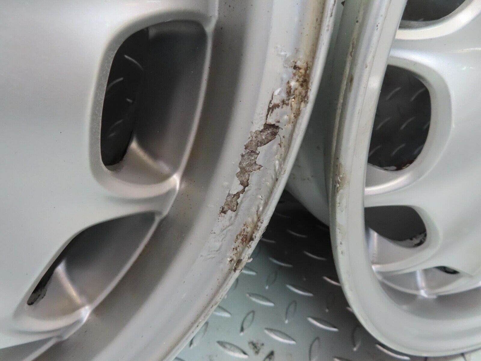 15216 Mercedes-Benz W140 S320 Alloy Wheel Set 7.5Jx16H2 ET51 1404011002