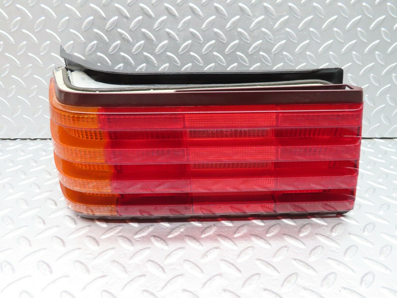 19885 Mercedes-Benz R129 300SL Coupe Tail Light Left Side