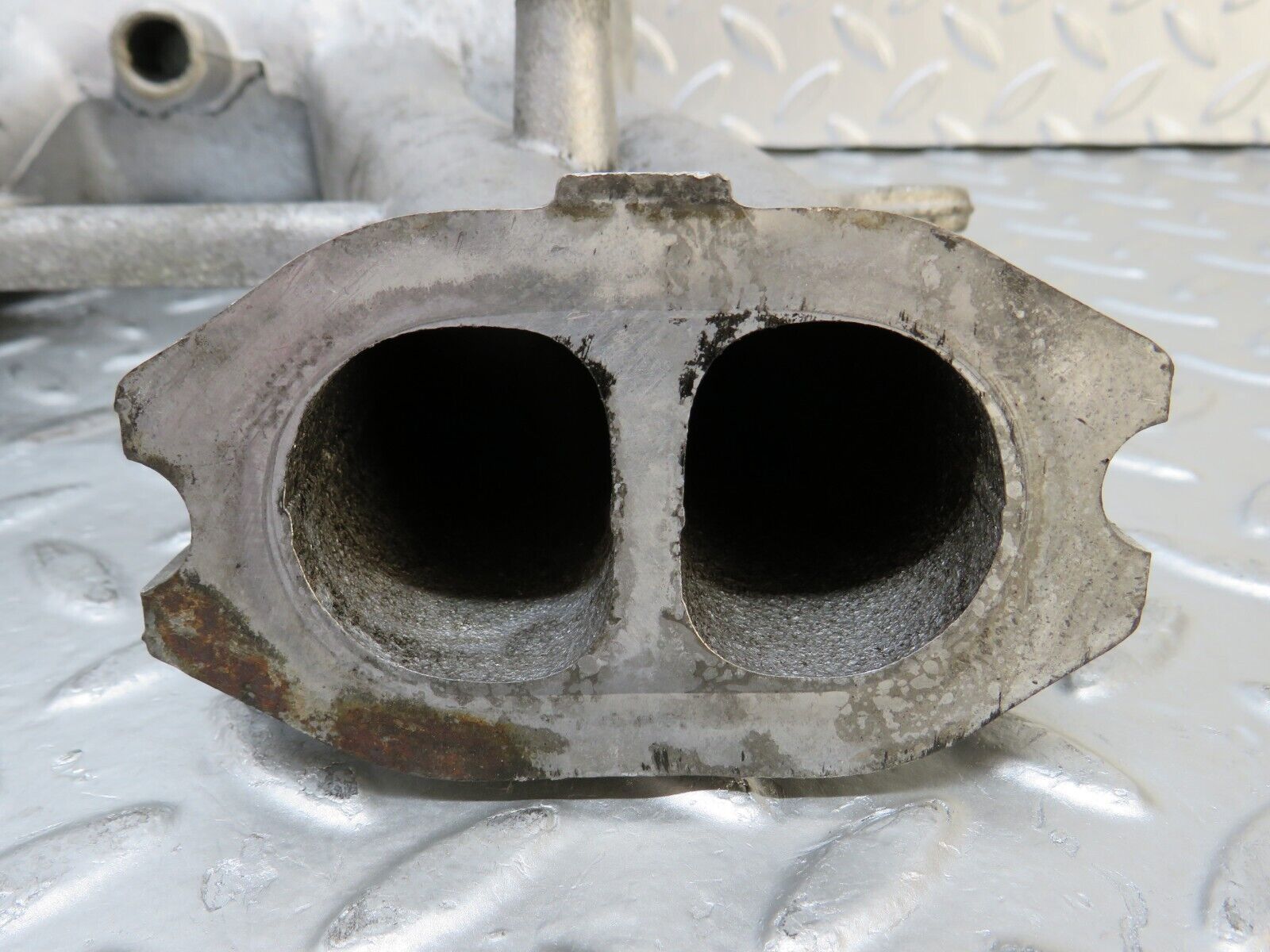 26944 Mercedes-Benz W123 240D Air Intake Manifold 6161410201