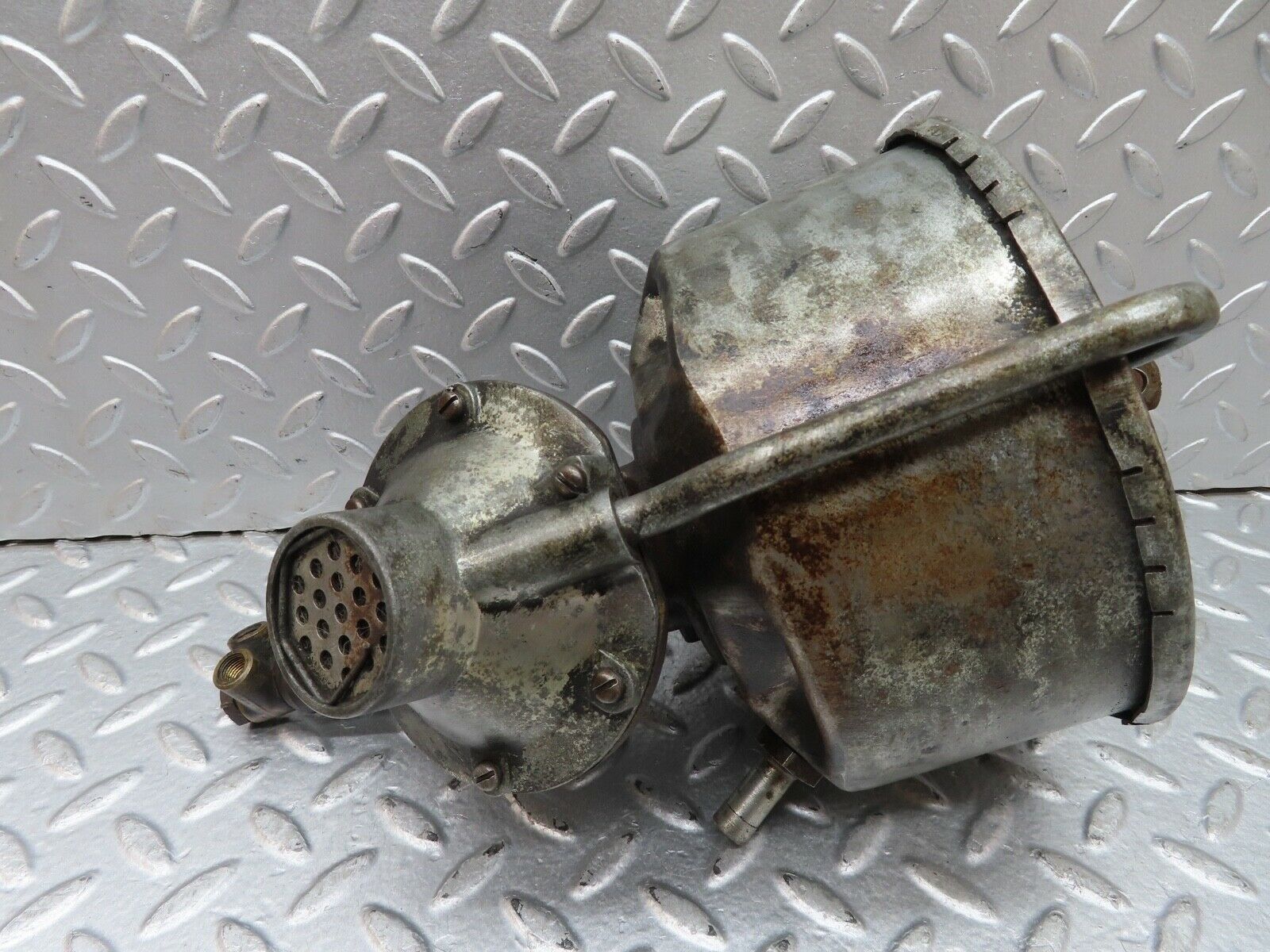 18950 Mercedes-Benz W121 190b Ponton Brake Booster Ate T50/28