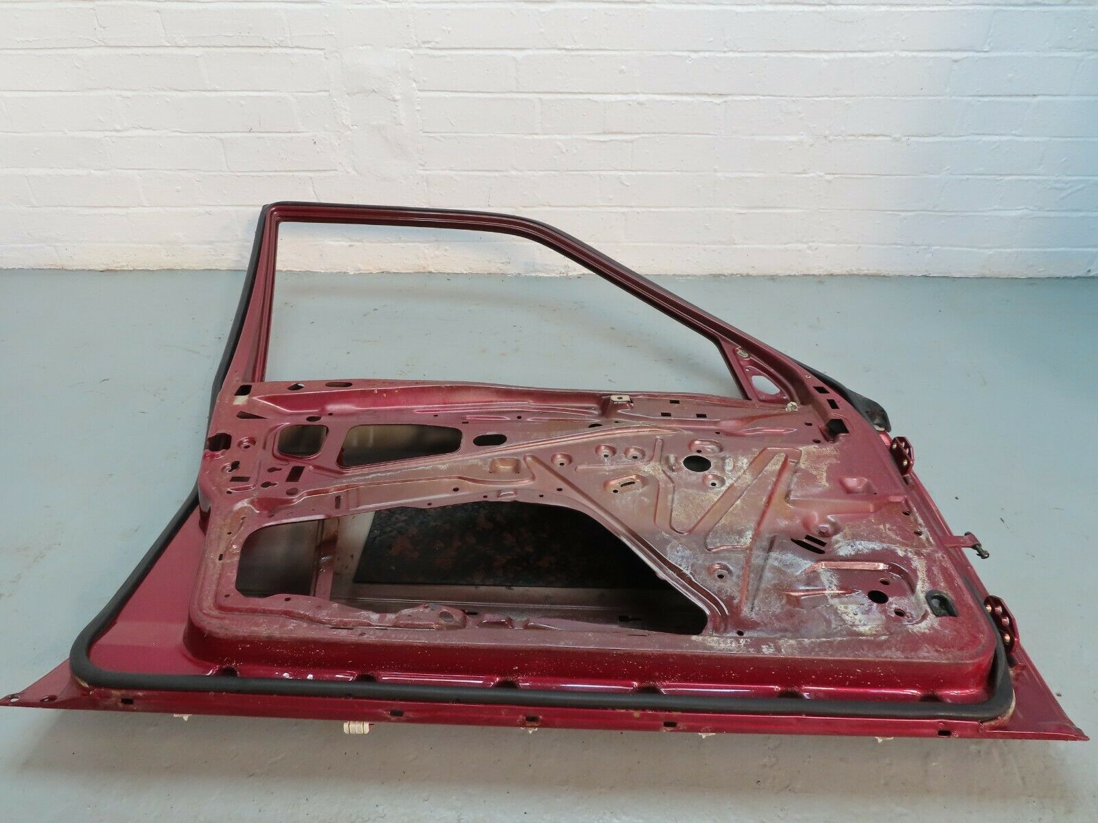 6696 Mercedes-Benz S124 E220 Wagon Front Left Door