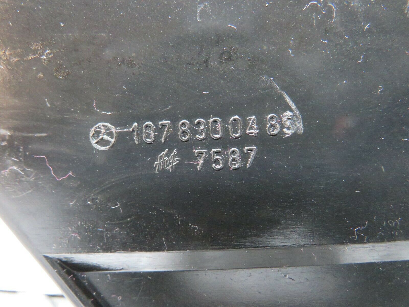 23795 Mercedes-Benz C107 450SLC Coupe Air Vent Control Lever Right 1078300485