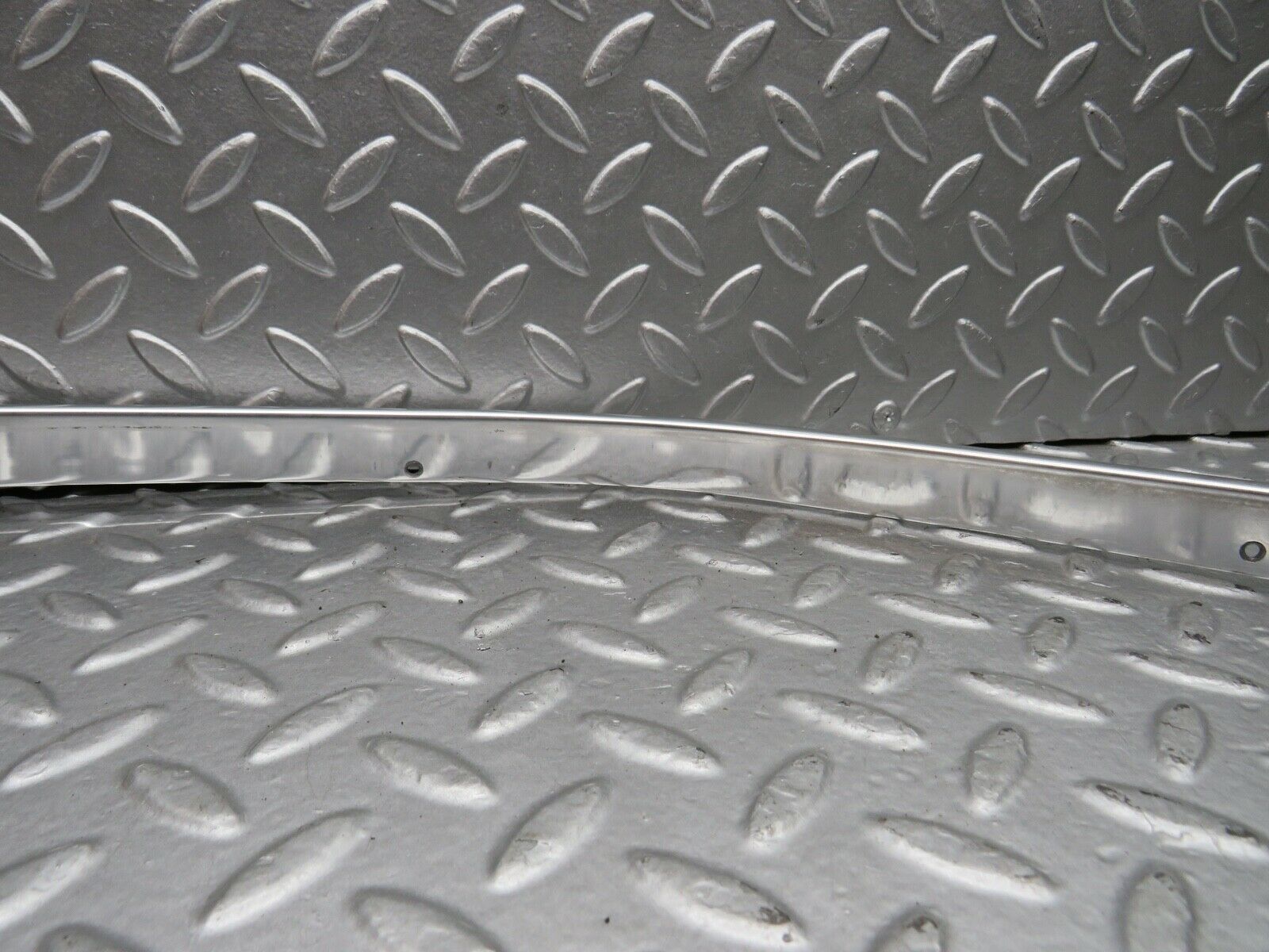 21808 Mercedes-Benz W126 300SE Roof Chrome Trim Left Side