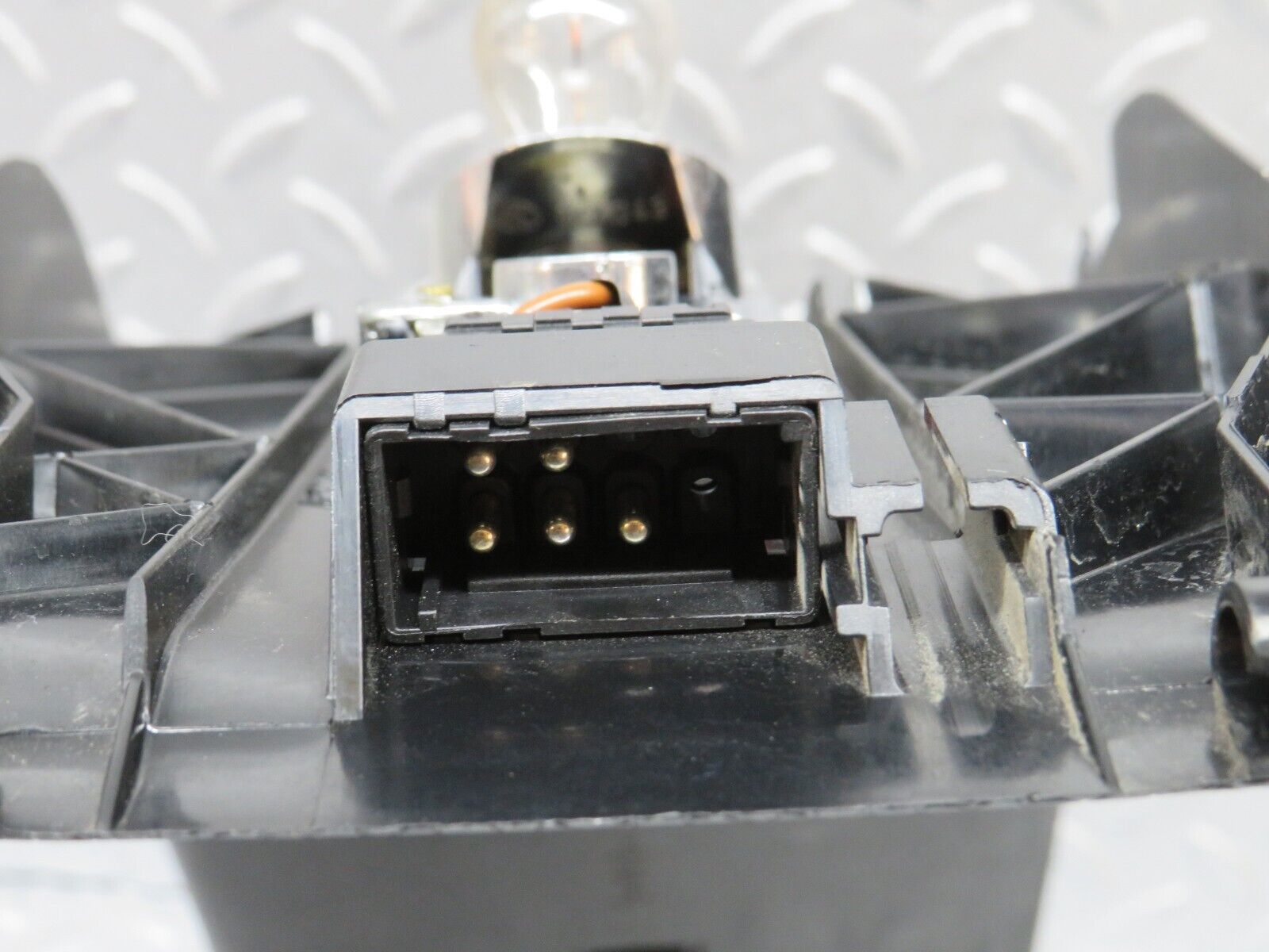 39347 Mercedes-Benz R129 320SL Coupe Tail Light Left Side