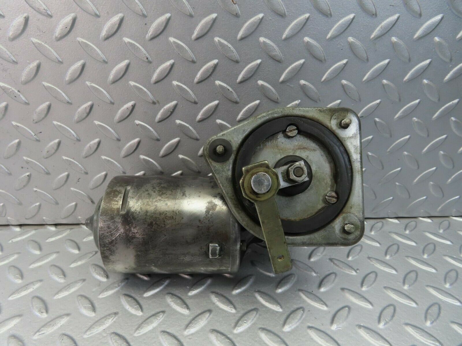 8938 Mercedes-Benz W108 Wiper Motor Bosch