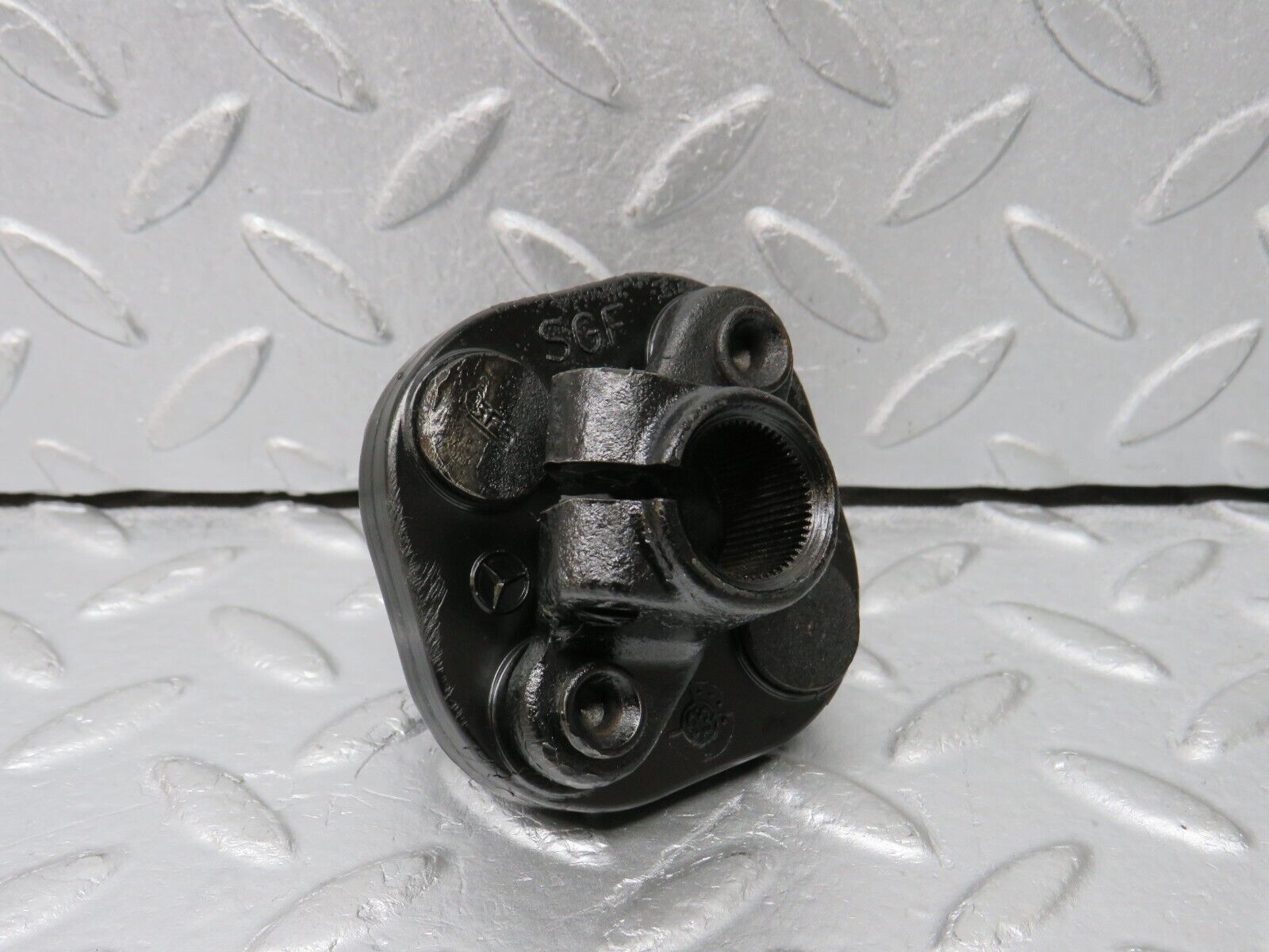 38794 Mercedes-Benz W201 190E 2.6L Steering Column Lower Shaft Connector 1264620146