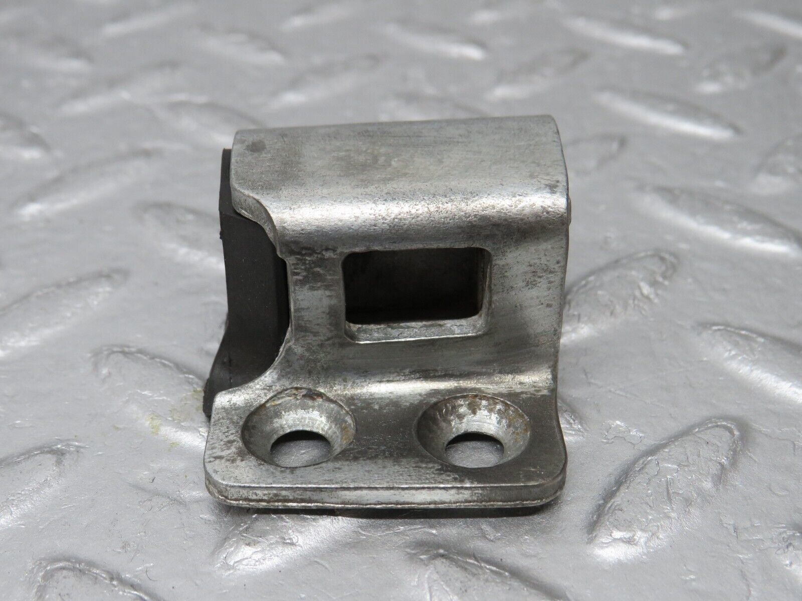 37479 Mercedes-Benz W109 300SEL Door Lock Latch Right