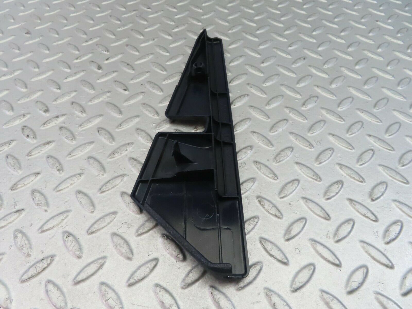 10330 Mercedes-Benz W201 190E Front Right Seat Cover 1249190220