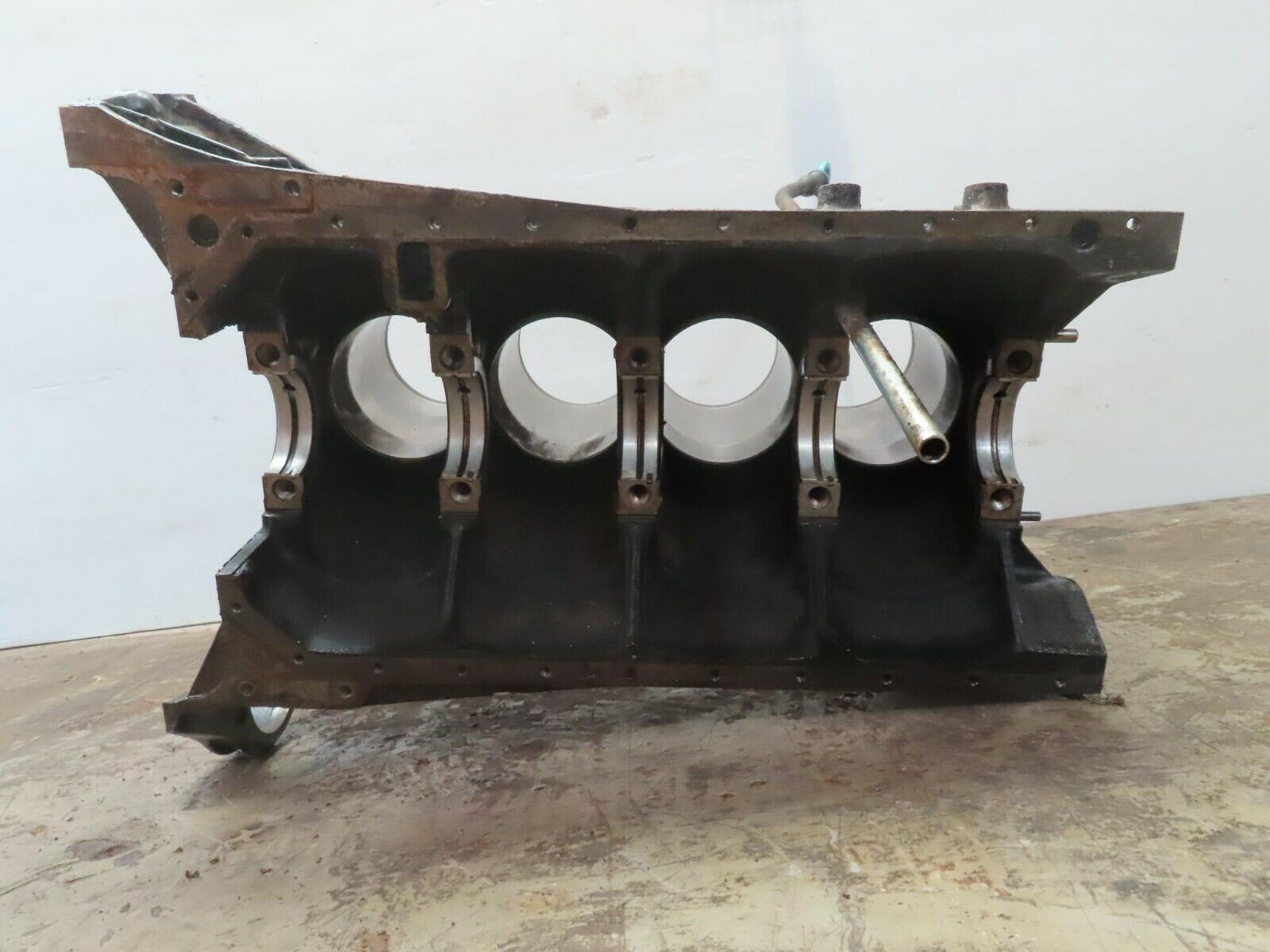 10186 Mercedes-Benz C123 230CE Coupe Engine Block 1020110301 M102.980