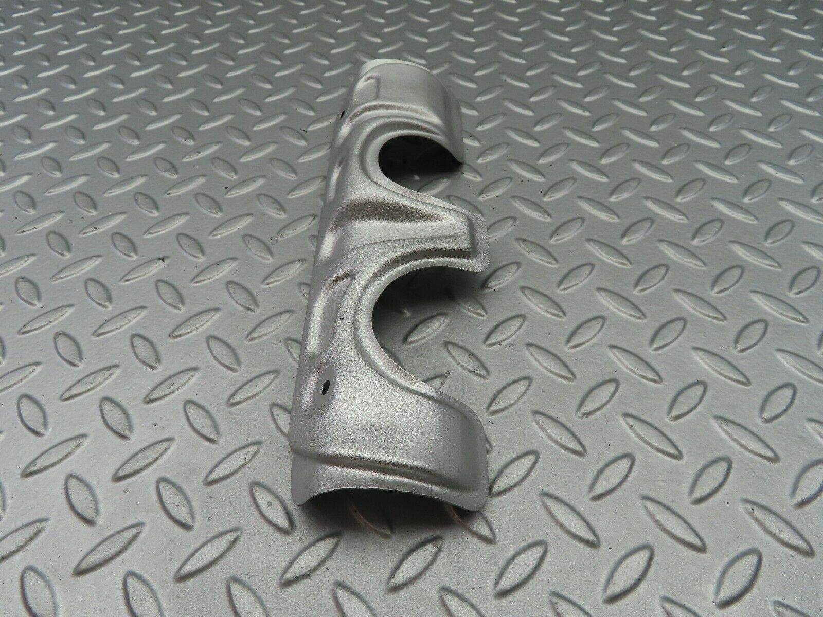 7070 Mercedes-Benz C107 350SLC Coupe Heat Plate For Exhaust Manifold