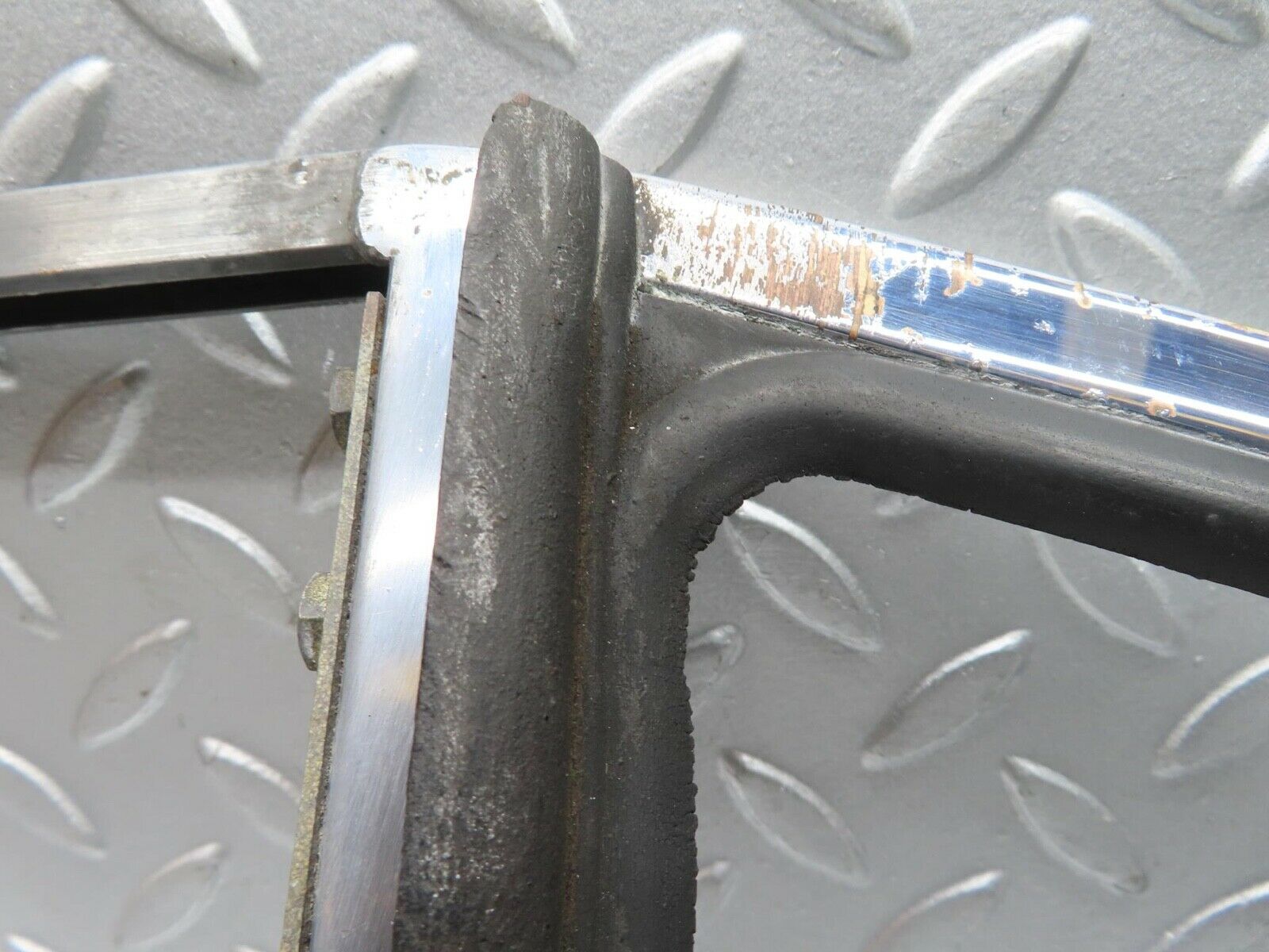 14840 Mercedes-Benz W111 Coupe Left Door Window Channel With Air Vent Frame