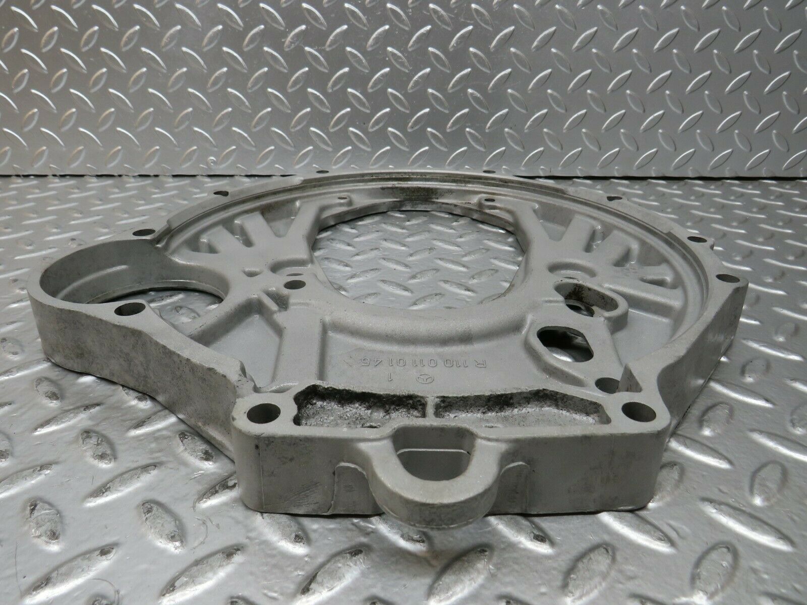 23613 Mercedes-Benz W114 280E Gearbox Flange 1100110145