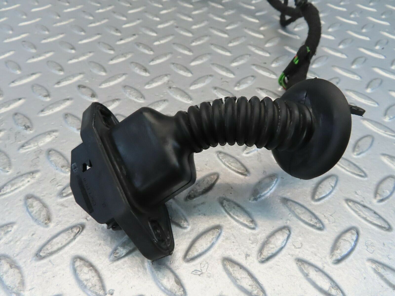 11156 Mercedes-Benz W221 S320 Rear Right Door Wiring Loom 2215408908