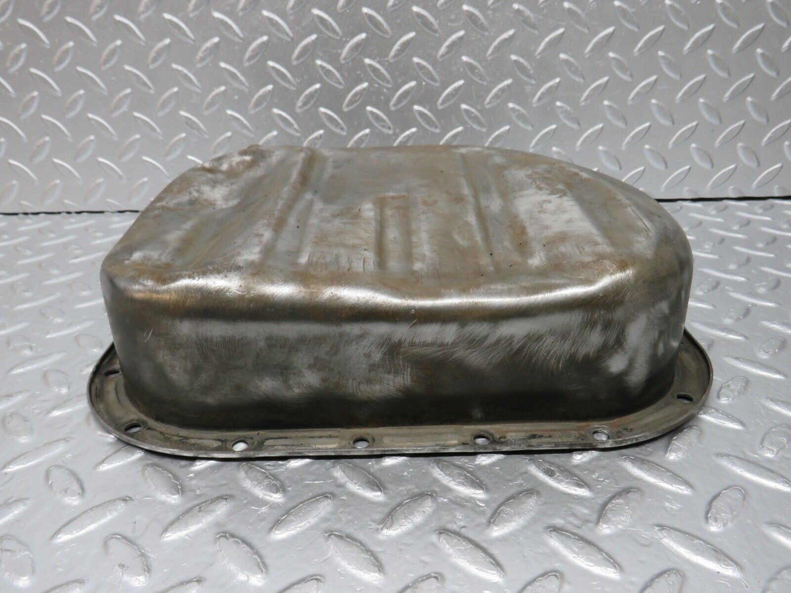 32937 Mercedes-Benz W123 300D Oil Pan Oil Sump