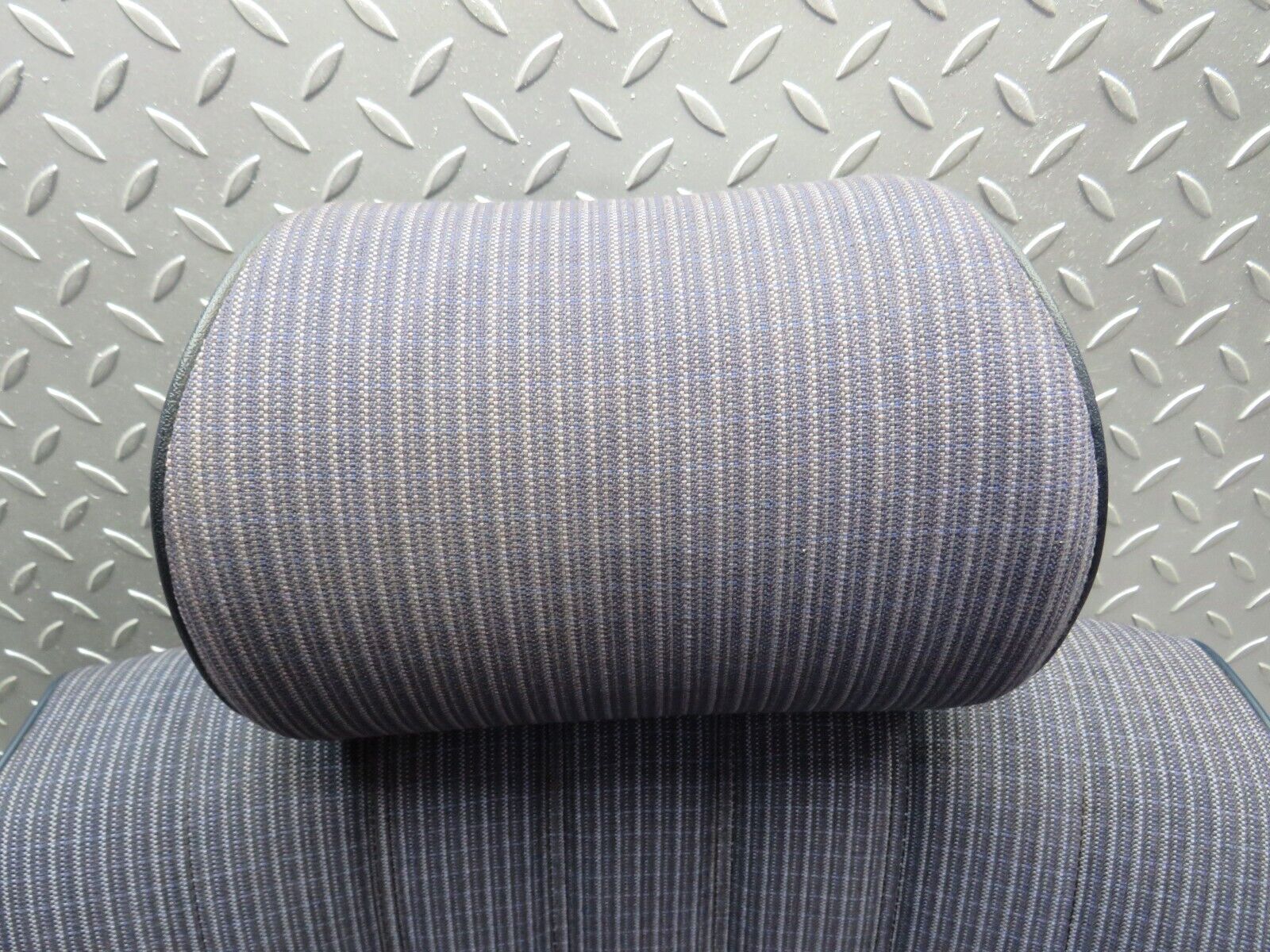 32032 Mercedes-Benz W123 230E Front Left Passenger Seat Blue