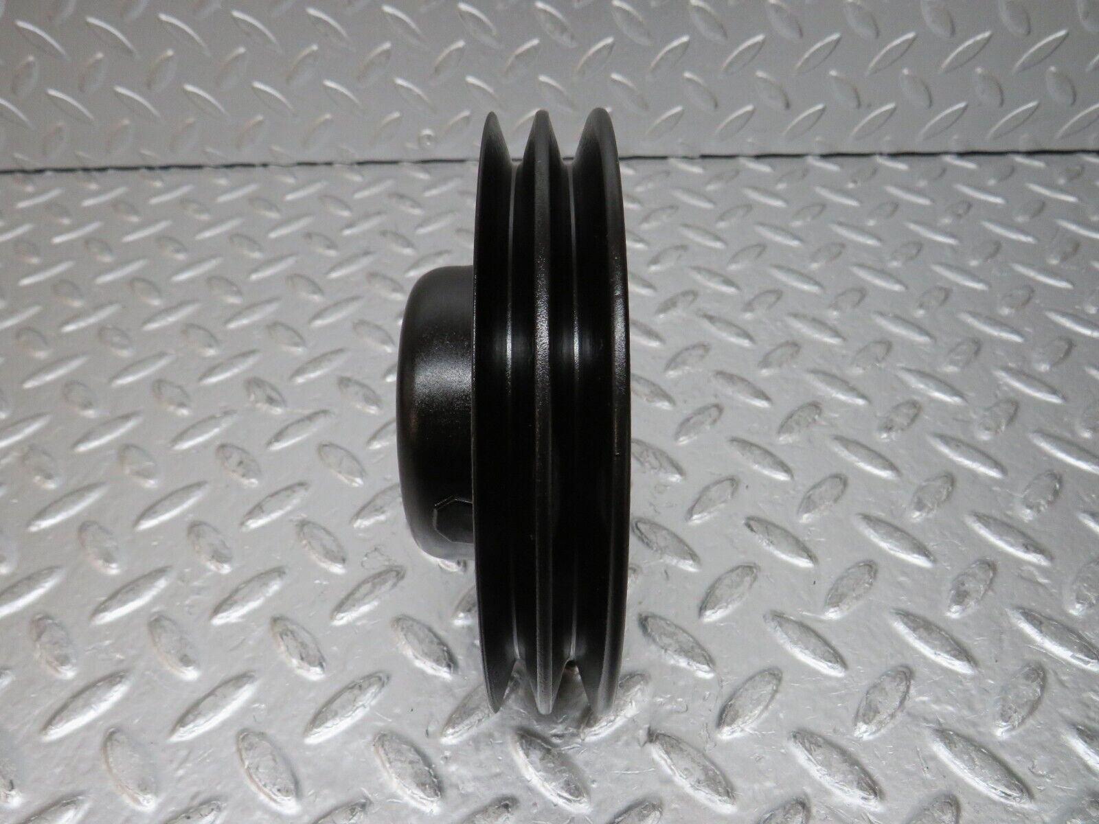 0062 Mercedes-Benz W116 350SE Water Pump Pulley